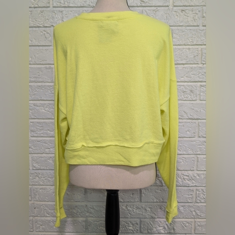NWT Hot Topic Neon Yellow Yin-Yang Crop Sweatshirt Long Sleeve Sz M Lightweight - Picture 5 of 8
